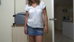 Ardientes69: Zralá latina se eroticky vystavuje, zatímco je masturbována a sleduje...