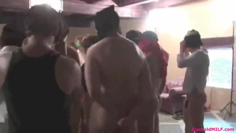 Cuckold MILF: Paroháč milf - paroháčská milfka Jsme všichni o paroháčské hře