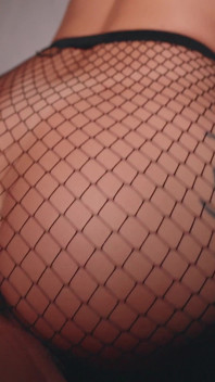 Babe Lily knullade i latex på efterfesten