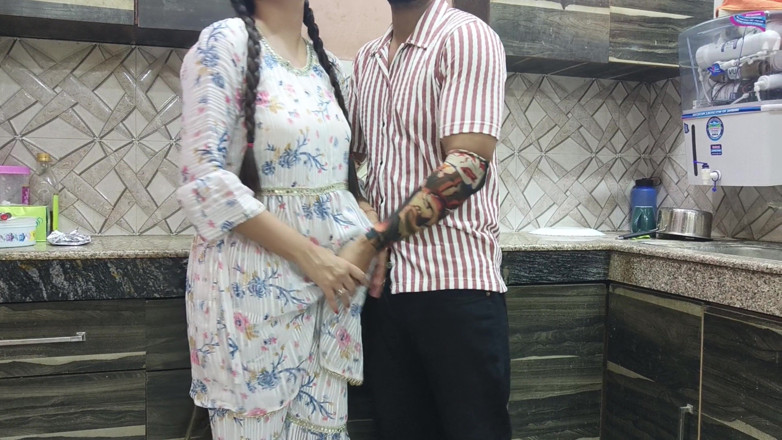 Hornycouple149: Desi Jija Sali Dragoste sexuală în bucătărie indiană Jija Sali Sex...