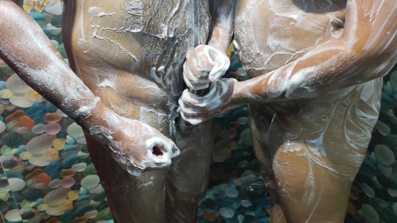 Vaigavarun45: Romansa mandi pakai handjob dan lip lock