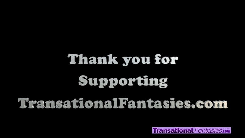 Transational Fantasies: 커피 메이커로 오줌 싸고 더 잘 만드는 달콤한 트랜스 소녀