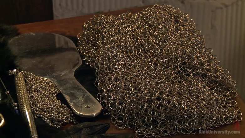 Kink University: Fialová hůlka elektrická hra