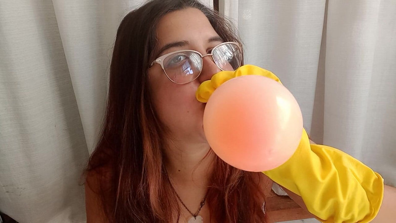 Bunny Looner: Latex Gloves Bubblegum and Balloon Blowing - Bunny Looner