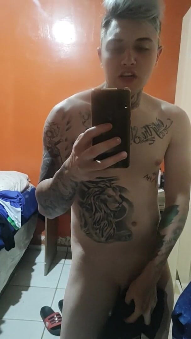 Daniel Tatuado E Safado: 거울을 보고 내가 얼마나 공주인지 보는 것은 무엇이든 했음에도 불구하고