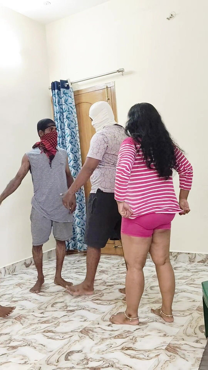 Thesana: フィットネスコーチがタミル人の美女を犯す