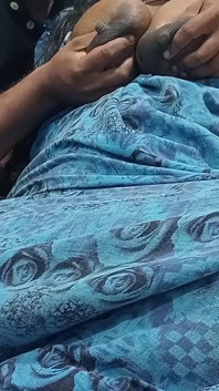 Tamil evli kadın kovboy kız pozisyonunda ateşli sikişiyor ateşli tamil net ses