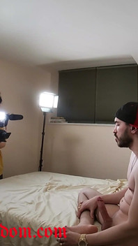 Debutový porno casting pro Slutty Teen Bts