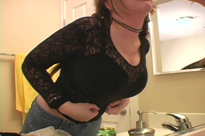 Solo Dream Babes: 独奏梦想女郎:Kissy试穿新胸罩