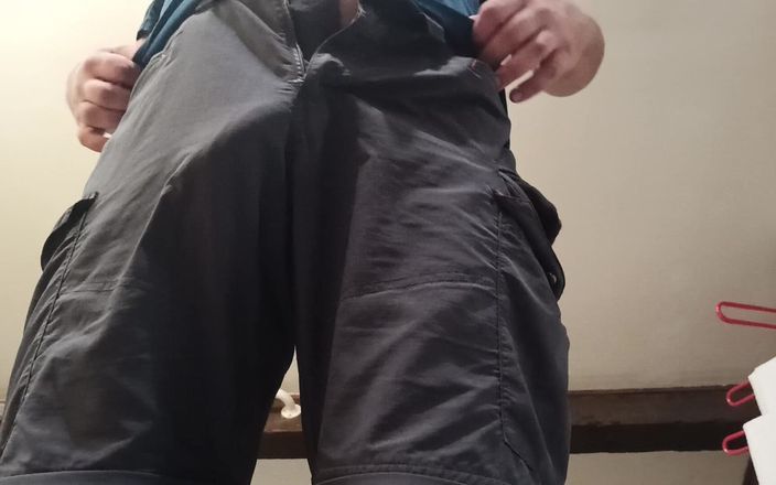 Kinky Guy: Miluji čůrat s mým velkým ptákem