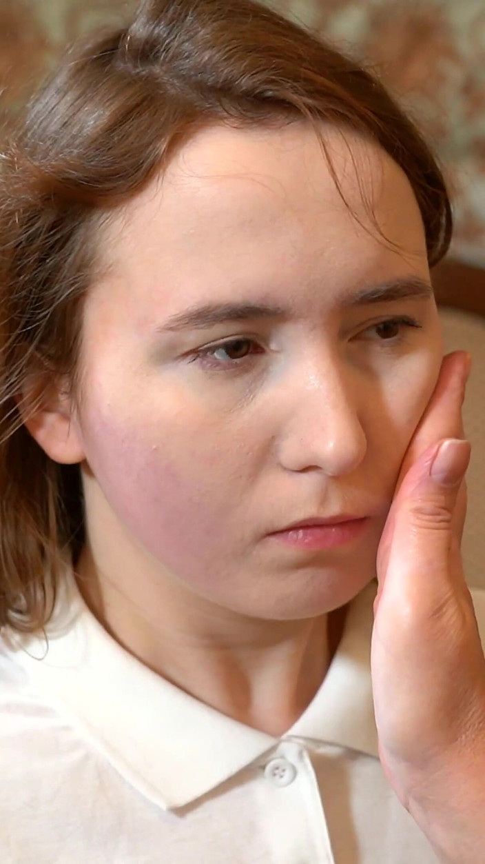 Sarah Stern: Punition pour Monica