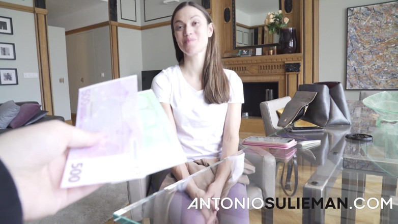 Antonio Suleiman: Bruneta futută