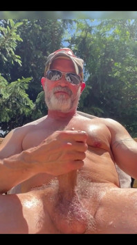 Hot Outdoor Bate