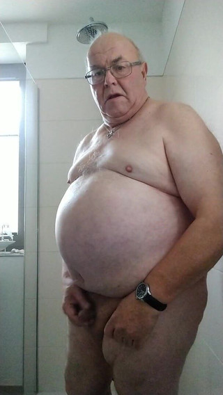 Karlchengeil: Moje zábava ve sprše