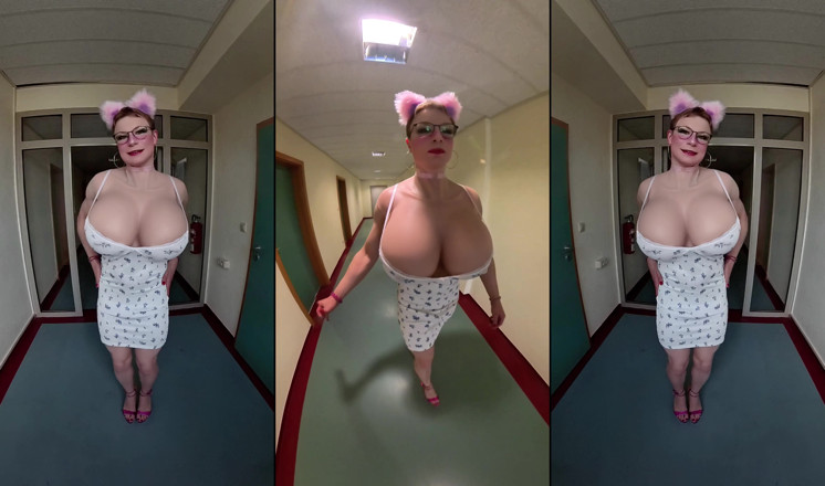 Sissy Adventures: Stiefmoeder met grote tieten deel 1