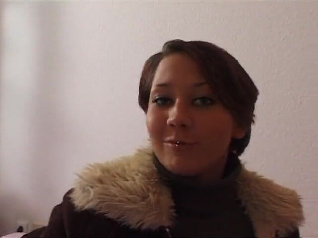 German Classic Porn videos: Тінка з гарними цицьками на її першому кастингу