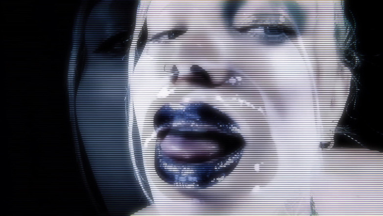 Goddess Misha Goldy: Puterea sărutului meu. Dronă de buze