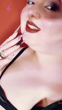 Adoración de labios atrapando