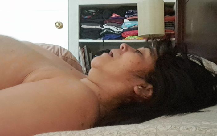 Mommy big hairy pussy: Pieprzyć to, jestem dziwką w wyobraźni z moim pasierbem.