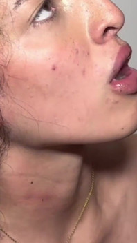 I Caught My Girl Masturbating and I Helped Her with a Big Fuck to Reach Orgasm
