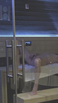 hotal sauna men choot men viry!