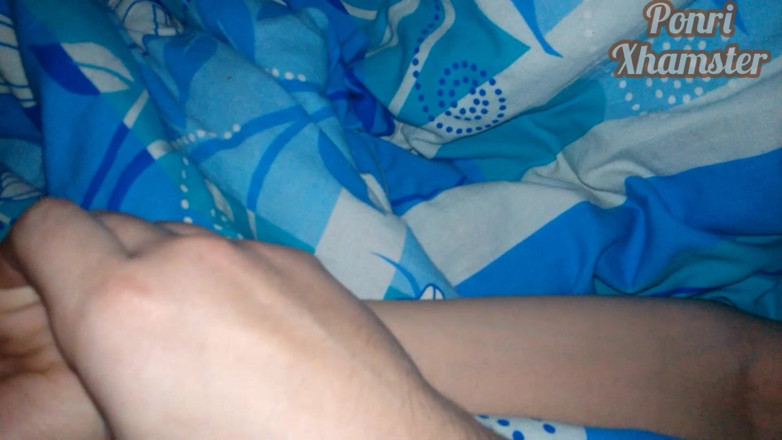 Milasha Ponri: Stepsister's Hand Secretly Helps Me Cum 2 Times