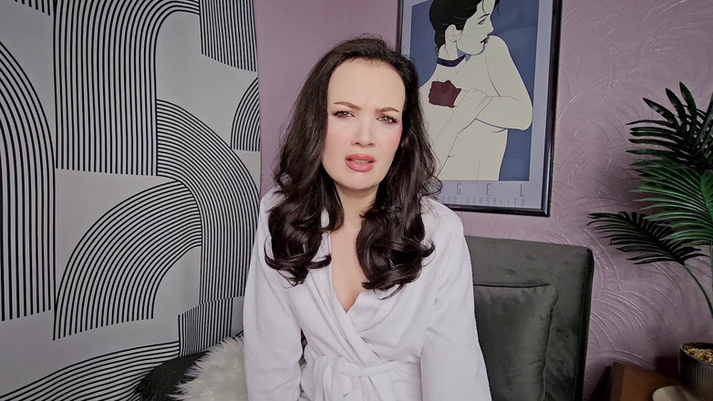 Faye Taylor: Prinsă uitându-se la canalele pentru adulți cu instrucțiuni de masturbare