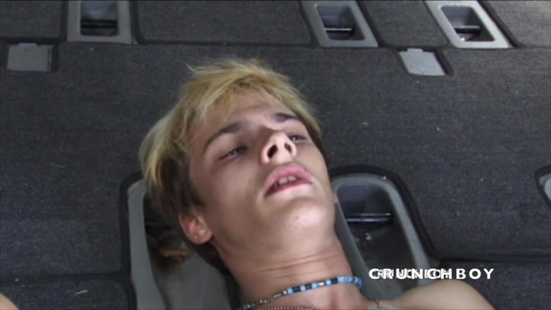 Twinks creampied by straight boys: İki seksi iri güzel kadın arabada ham sikişiyor