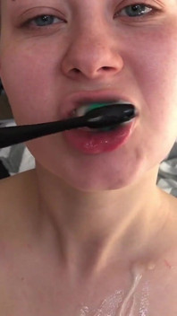 Vilu Vidish Brushes Teeth with His Cum Load