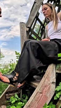 Adore Les Pieds De Ta Maîtresse