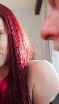 Mommyblowsbest Jessica Hires Assistant to Satisfy Her Oral Fixation