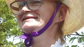 Kızıl saçlı 88 yaşındaki nine sert sikiliyor