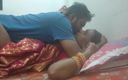 Kavita zawadi: Kavita Bhabhi ou Vahini baisent avec Sunny ou Tatya