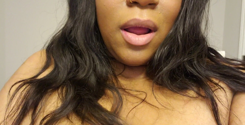 Josie4yourpleasure: Allongeons-nous et jouons. Fais crier mon nom
