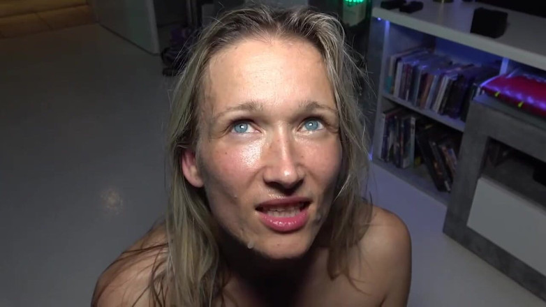 Creampie Clinic: Бабуся і внучка, анальний кремпай, трах у груповусі