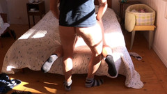 VanessaBoo: 在邻居面前的窗户前