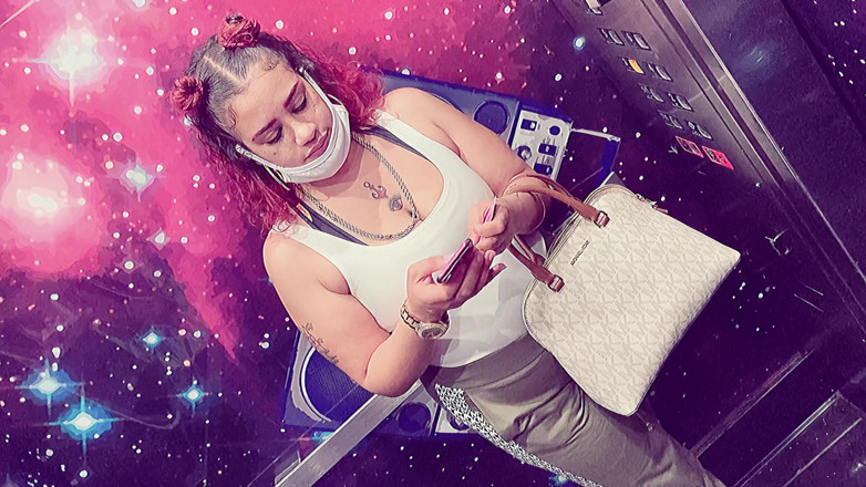 YoungStarBrazy: Dort na černém ptákovi!