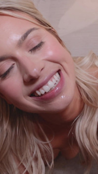 Jill Kassidy có đôi chân hạnh phúc