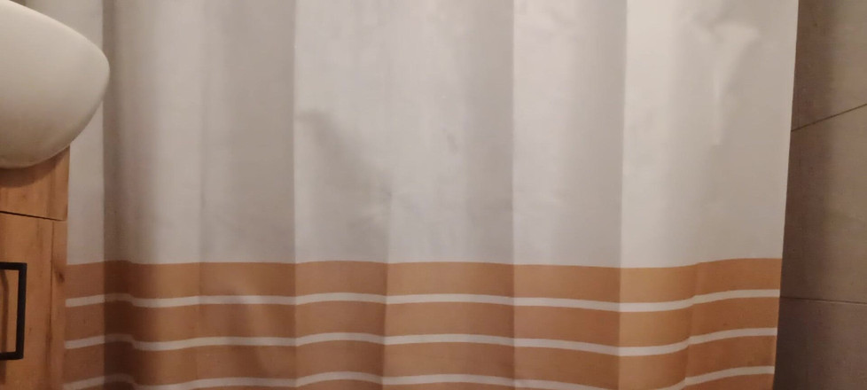 Sub Slave: Áspera mamada en la ducha