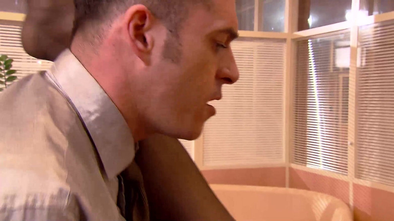 MCG Empire: Büyük, azgın bir penis için kıvrımlı ve baştan çıkarıcı bir Aletta...