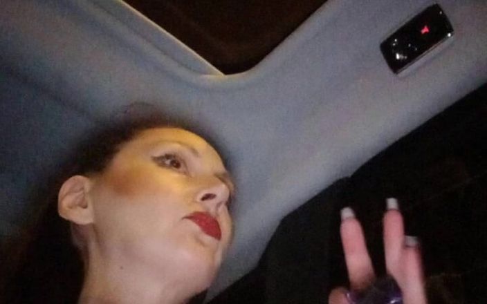 Dominatrix Redsonyja: Who Votes and Leaves This Amount Gets Sexy