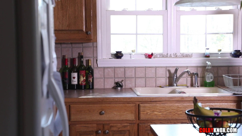 Colby Knox: Tate - seznamte se