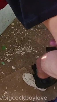 18 岁小学生射在营长的狭小洞里，大鸡巴
