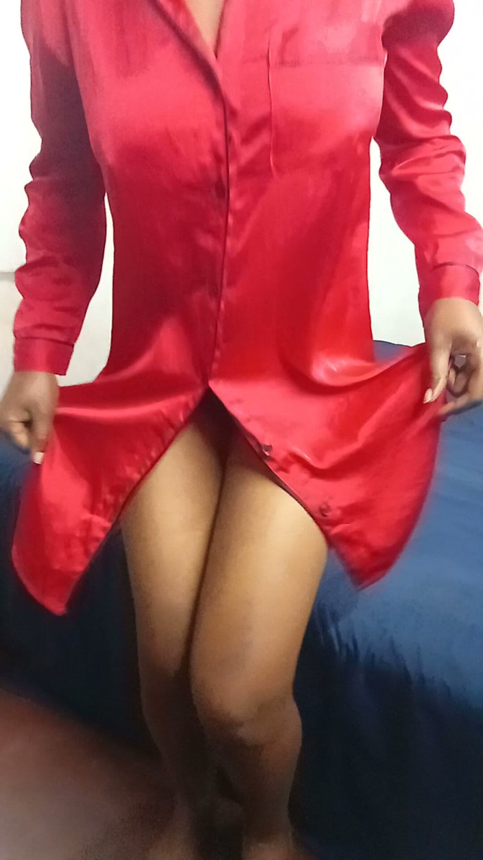 Dericky22: Short-haired Black Woman with Desire