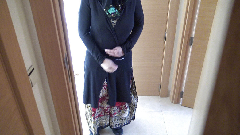 Souzan Halabi: Un bărbat german este surprins de o musulmană în voul hijab