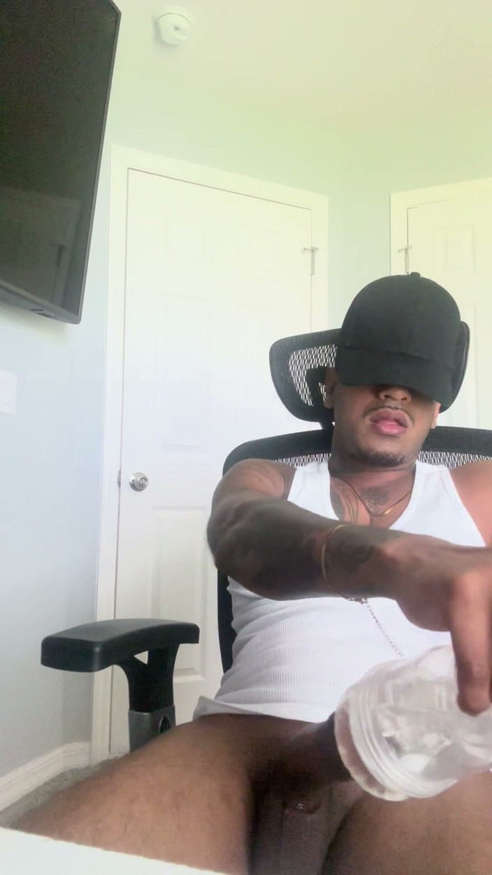 Nando Sinz: Using a Clear Fleshlight and Nutting - Nando Sinz