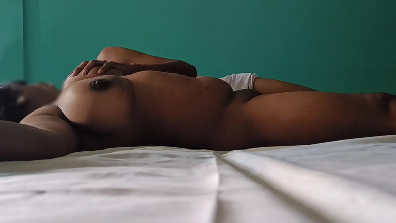 Kaira sweetie: Bestes vorspiel mit bestie und meinen möpsen und arsch von...