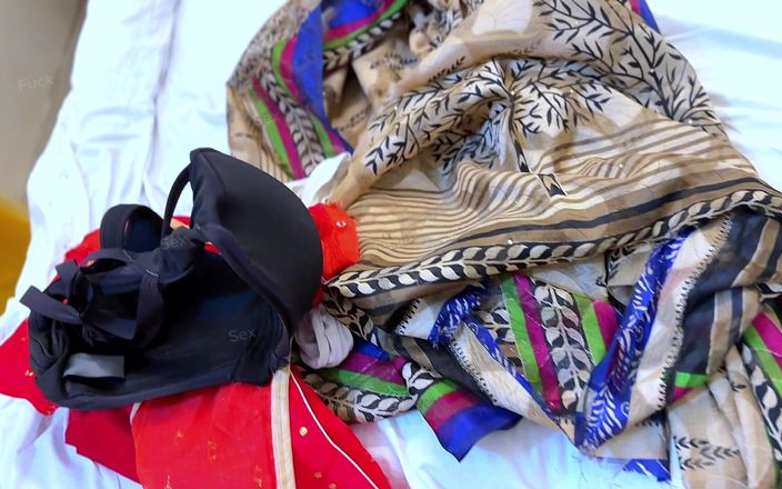 Aria Mia: Tailor ngentot ibu tiriku di toko
