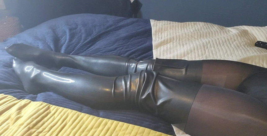 JessicaXD: 为你准备的紧身衣和尼龙