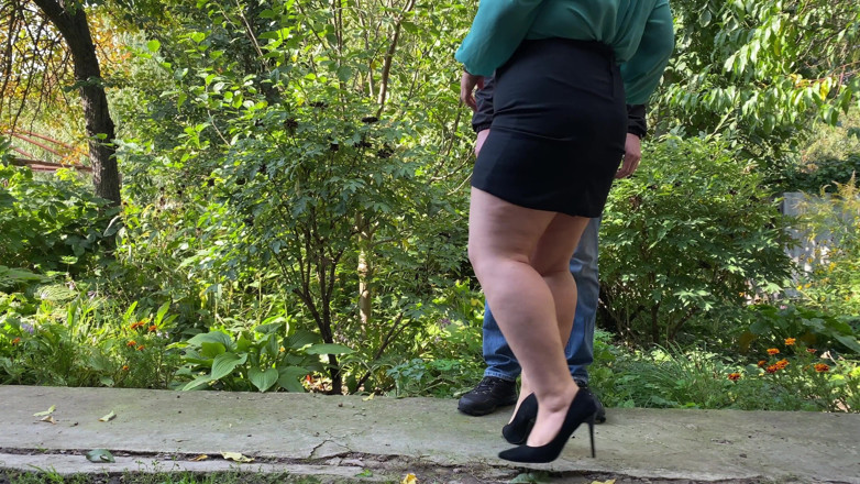 OurFetishLife: BBW in a short skirt and high heels helped the...